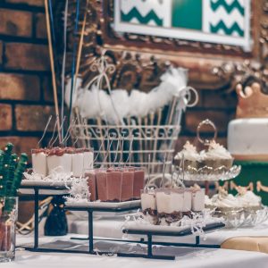Salon Des Fleurs Wedding Cake Decoration